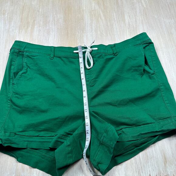 Torrid Green Stretch Casual Shorts 4X Plus Elastic Waist Pockets Tie Front - Picture 7 of 15